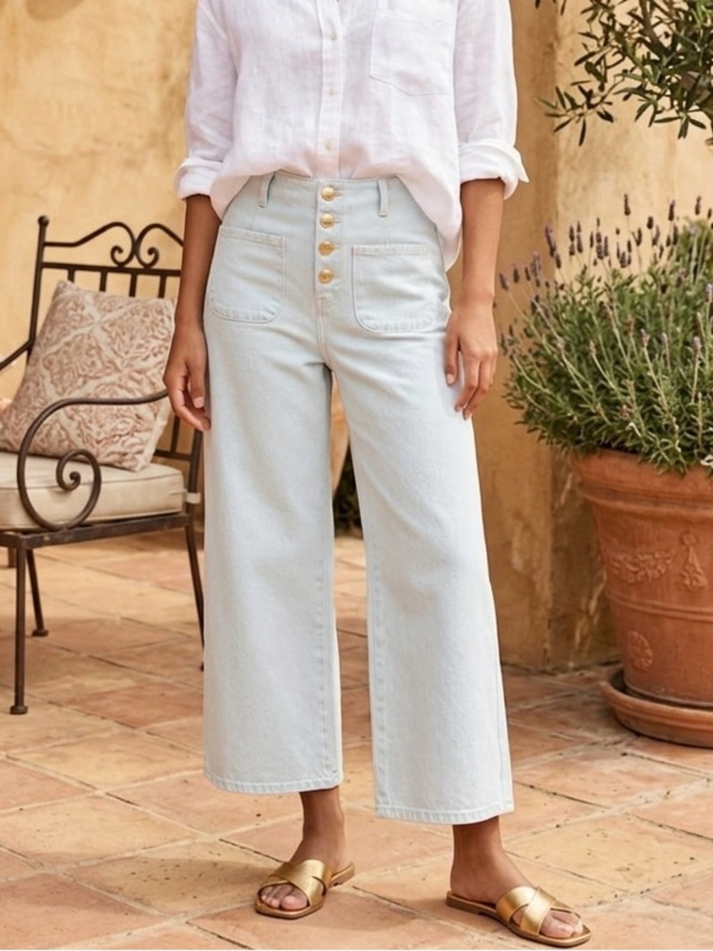 Zara Light Blue High-Rise Wide-Leg Jeans size 2